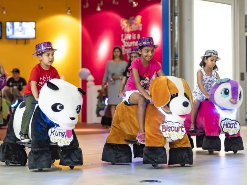 Personajes de Fiesta de Stuffy Riders